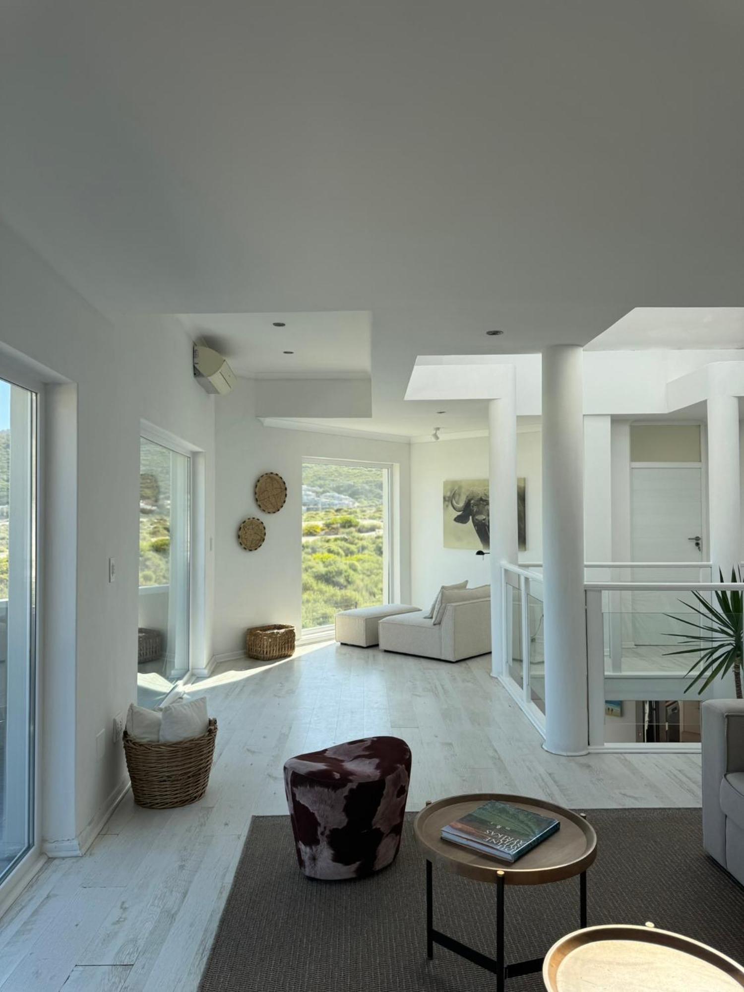 Pingu Beachhouse With Jacuzzi Hout Bay