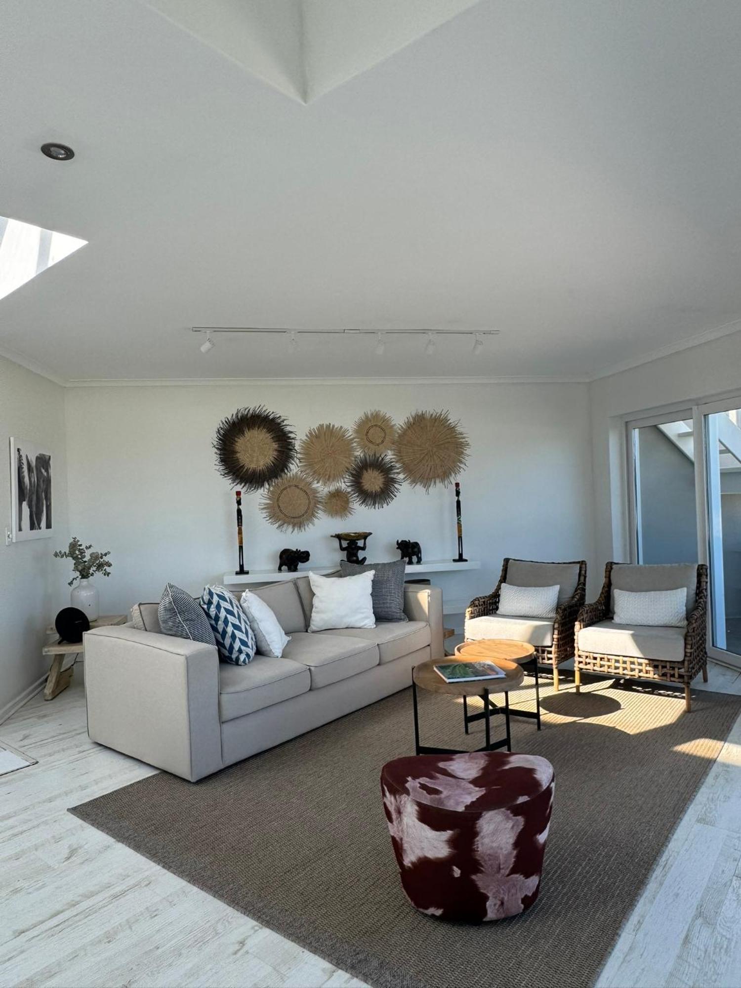 Pingu Beachhouse With Jacuzzi Hout Bay *